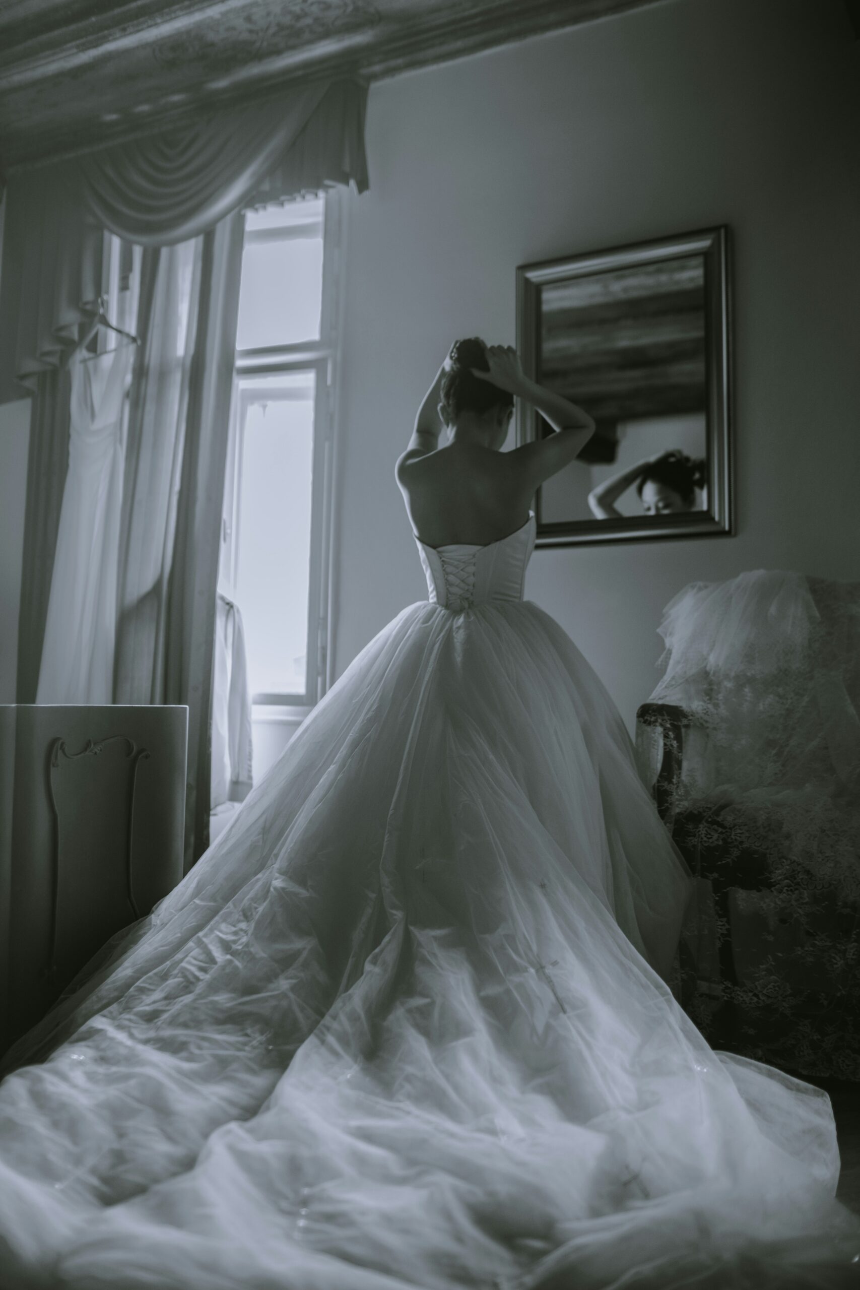 Read more about the article 2025 Bridal Trends Every Stylish Bride Should Know